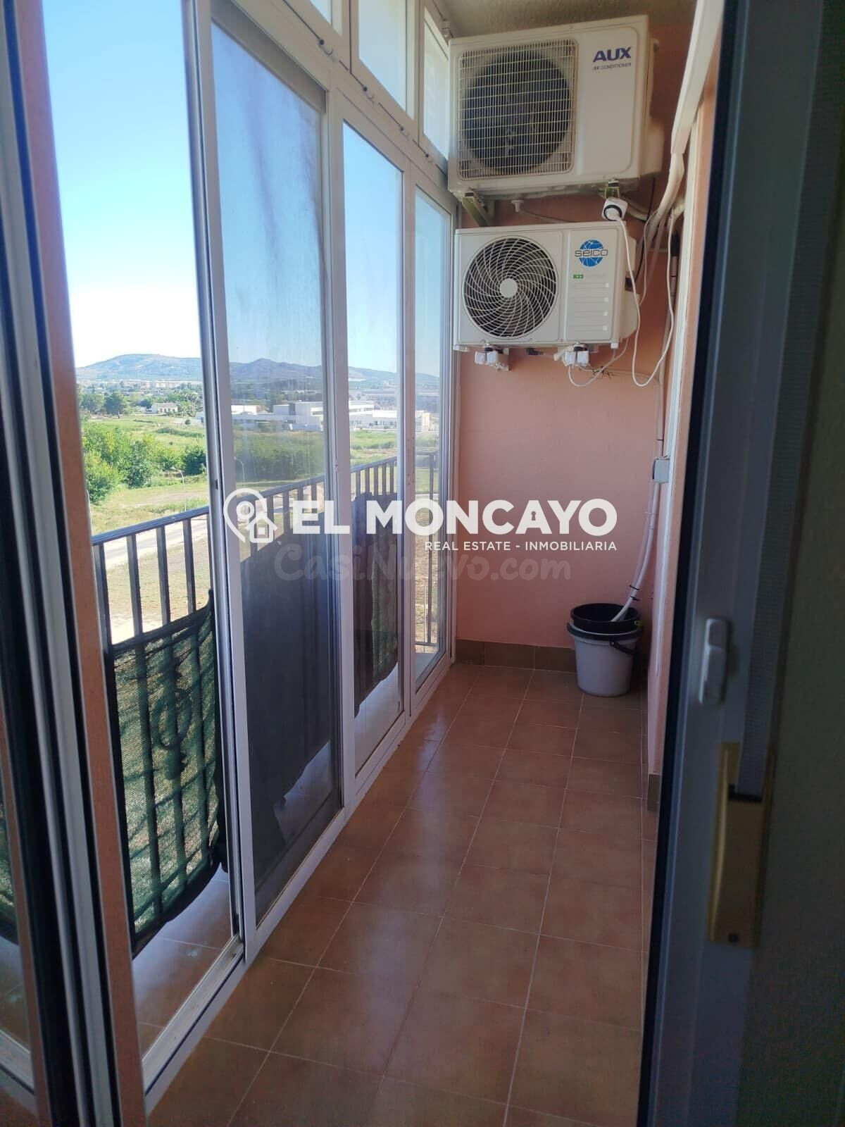 Fantástico apartamento en última planta con garaje y traster - foto 2