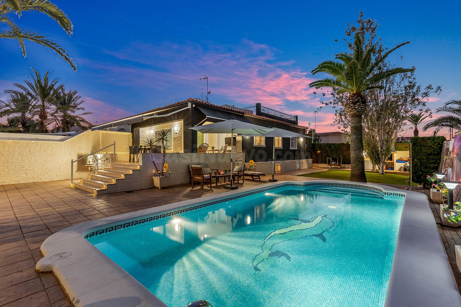 VILLA DE 4 DORMITORIOS 2 BAÑOS, PISCINA PRIVADA EN PUNTA PRI - foto 4