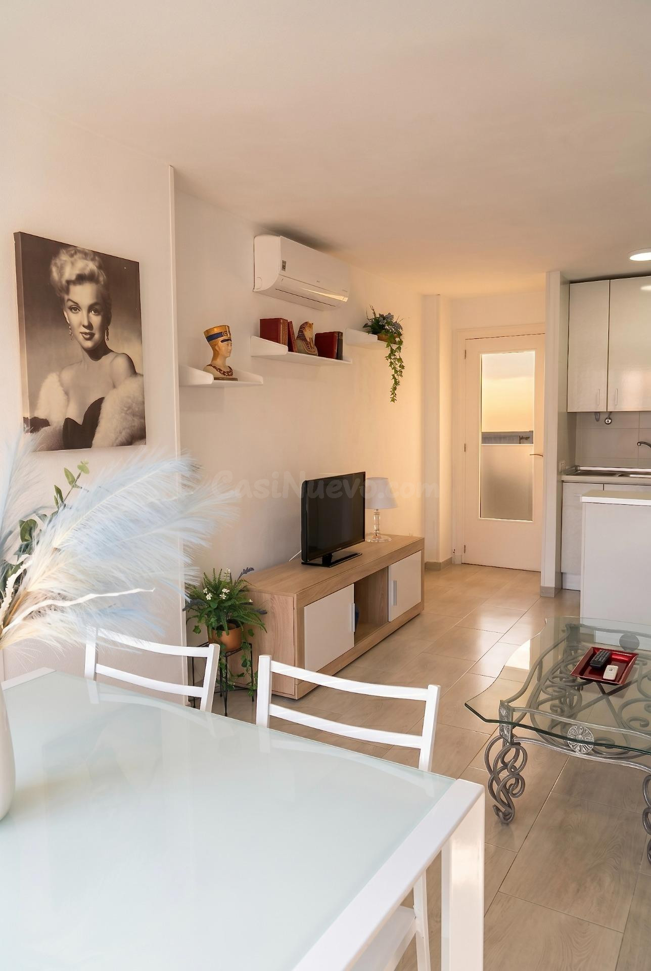 Piso en venta en Rincón de Loix de 2 habitaciones con piscin - foto 2