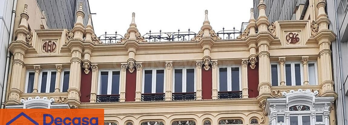 Vivienda en Exclusivo edificio Modernista, en Linares Rivas, - foto 2