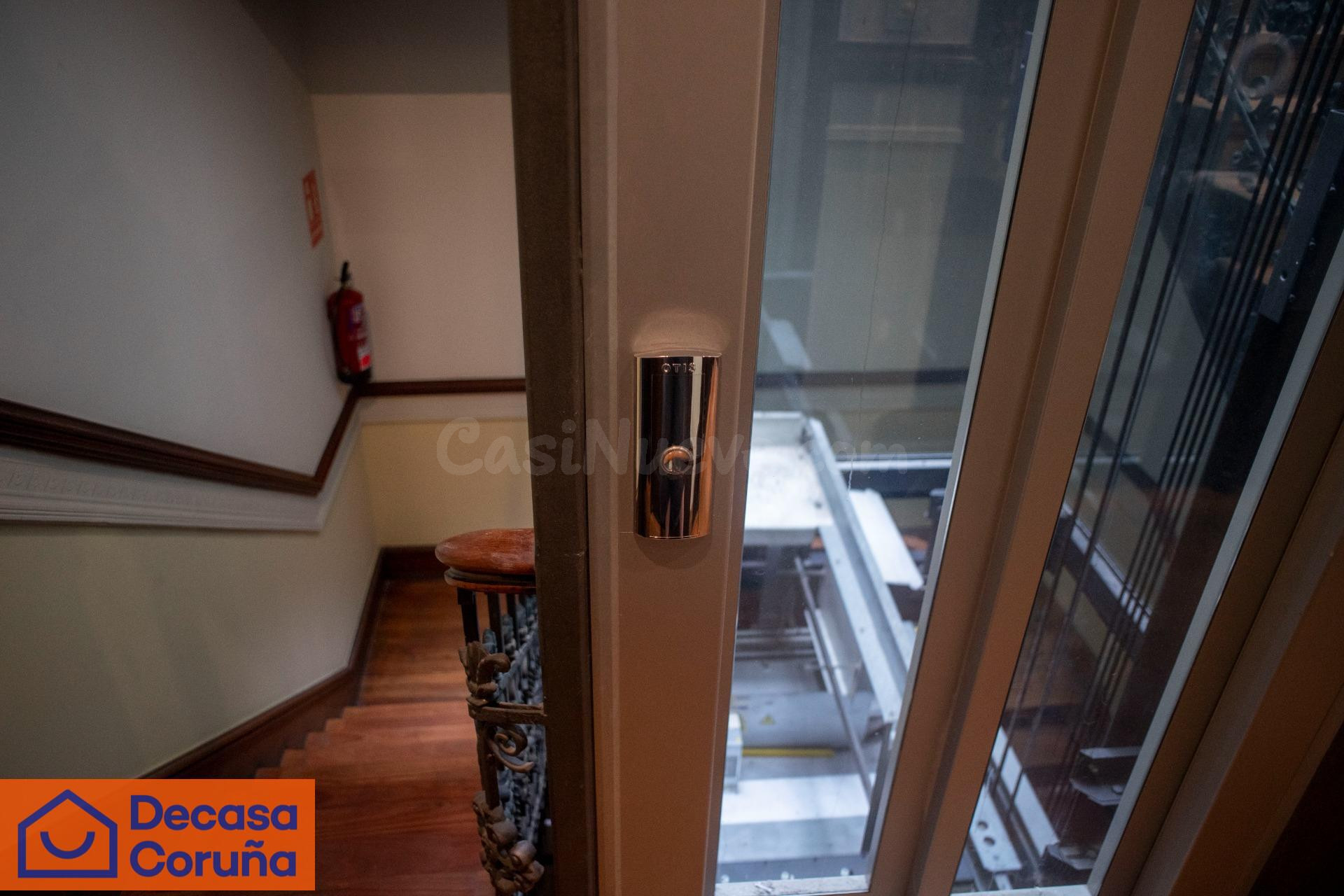 Vivienda en Exclusivo edificio Modernista, en Linares Rivas, - foto 5