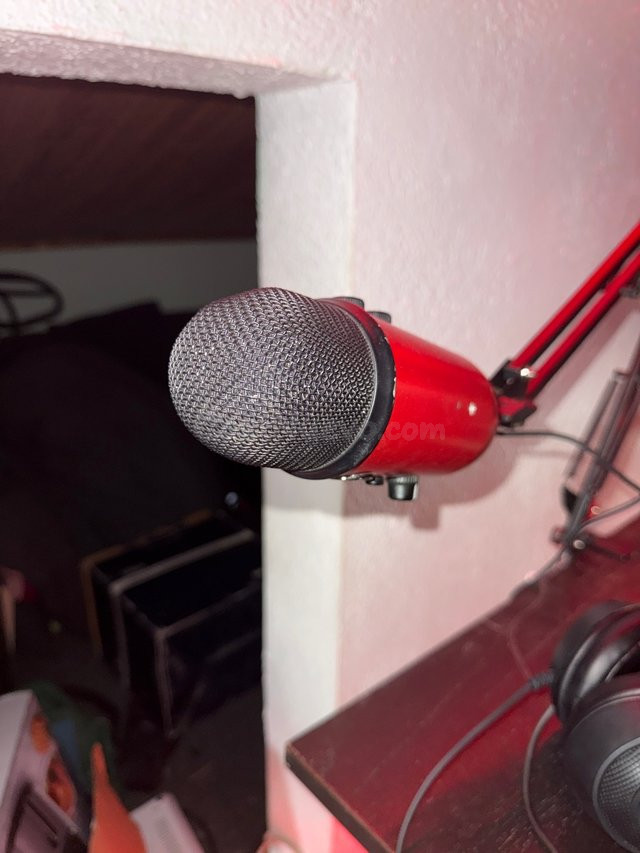 Micrófono Blue Yeti + Brazo