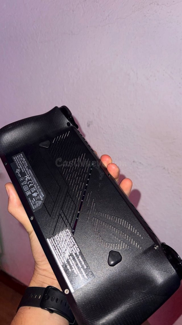 Asus ROG Ally X 1Tb + funda - foto 4