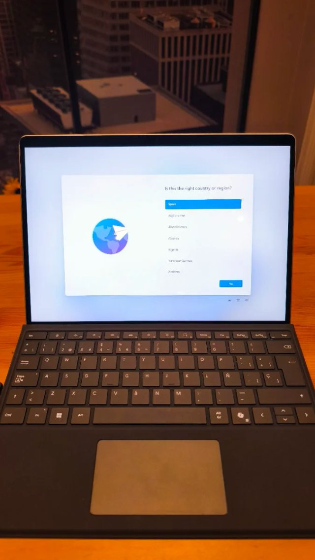 Portátil Surface Pro 9 i7 16GB 512GB Barcelona - foto 3