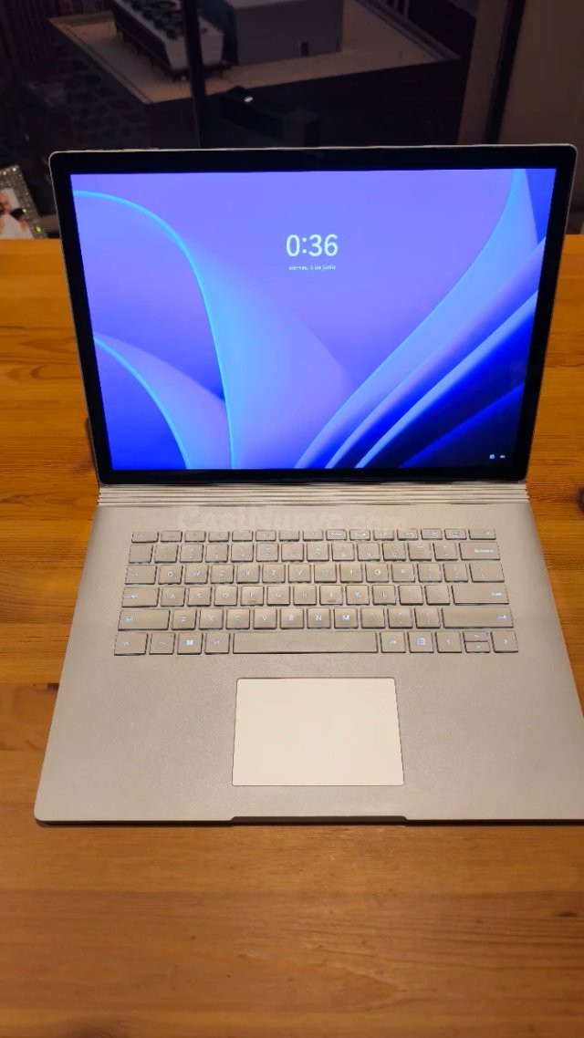 Microsoft Surface Book 3 de 15" con 32 GB RAM y SSD de 1 TB – Barcelona