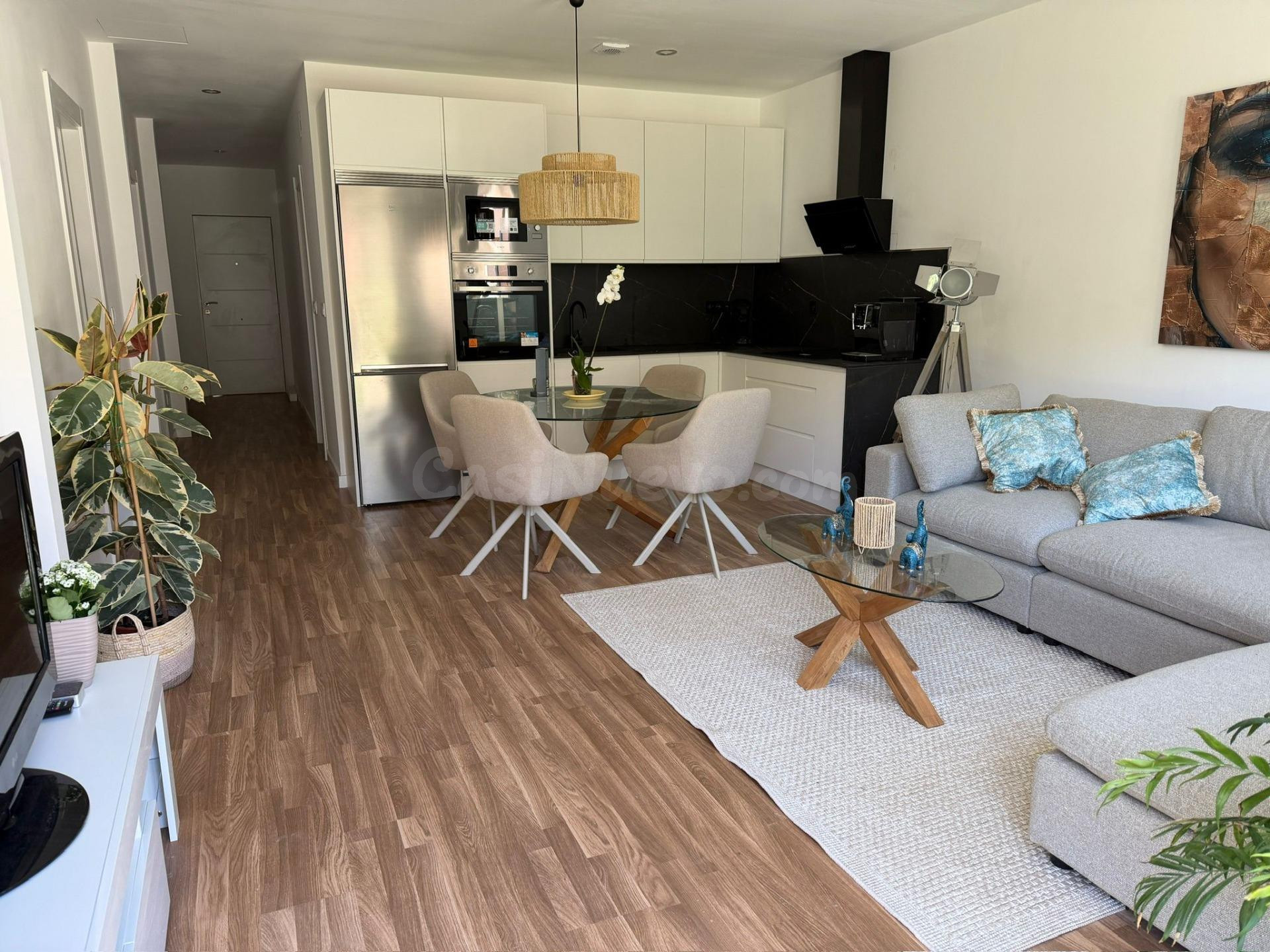 ESPECTACULAR CHALET MODERNO CON PISCINA PRIVADA – ¡LISTO PARA ENTRAR A VIVIR!