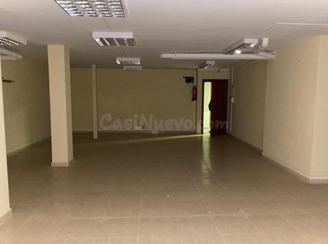 Gran local en pleno centro de Viladecans