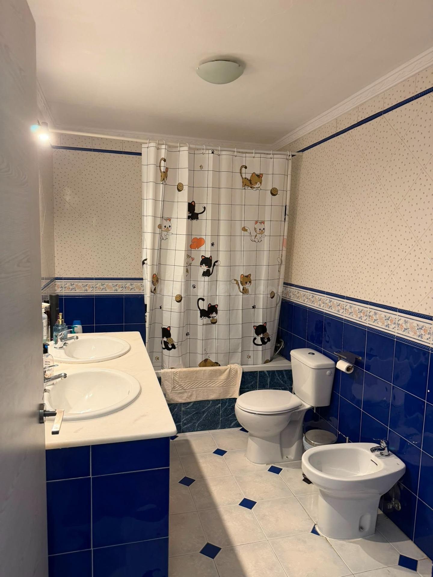 Casa de 144 m2 dividida en dos viviendas junto a Plaza Santa - foto 4