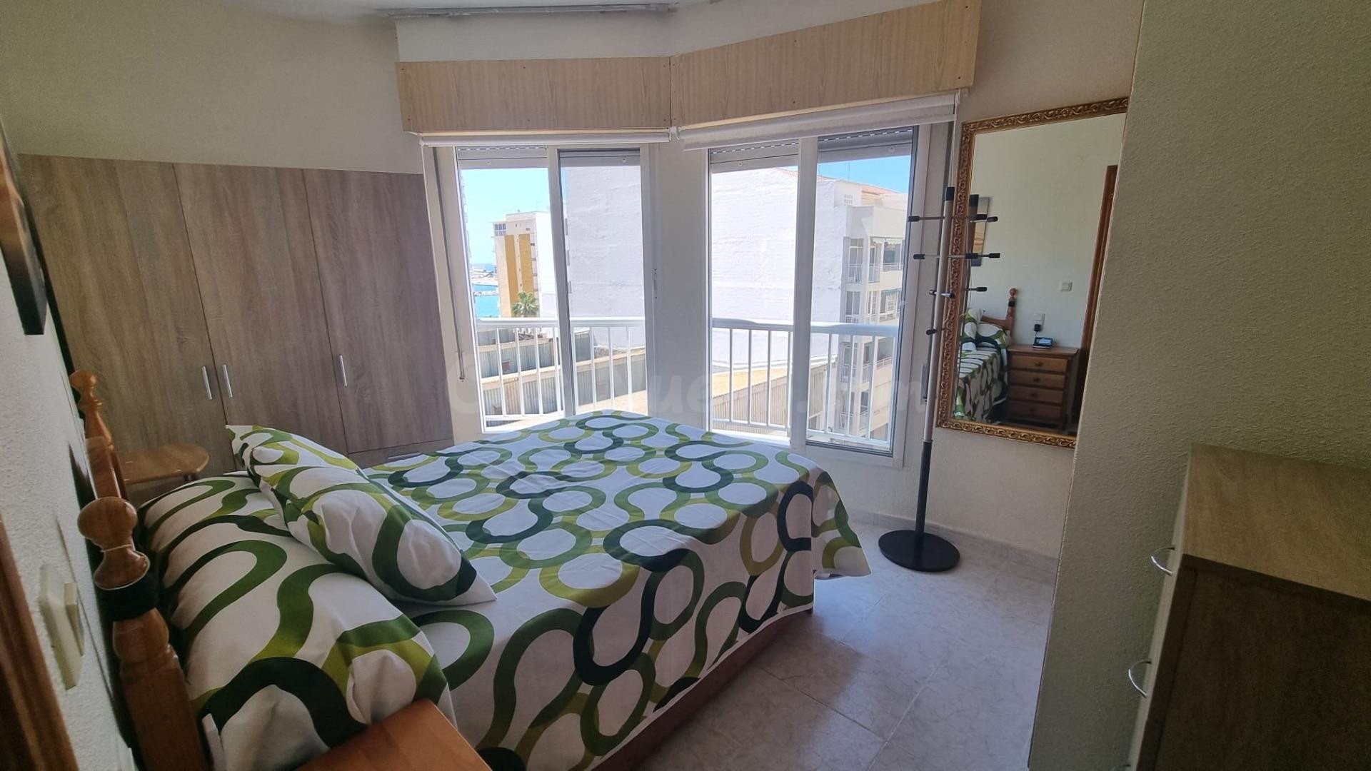 APARTAMENTO DE 2 DORMITORIOS EN SEGUNDA LÍNEA DE PLAYA - ZON - foto 5