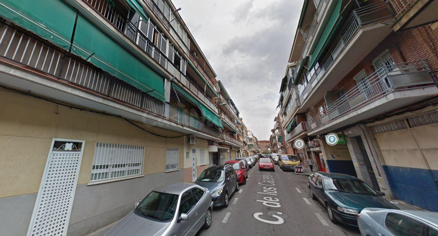 Se vende piso OKUPA en Madrid (Madrid). - foto 3