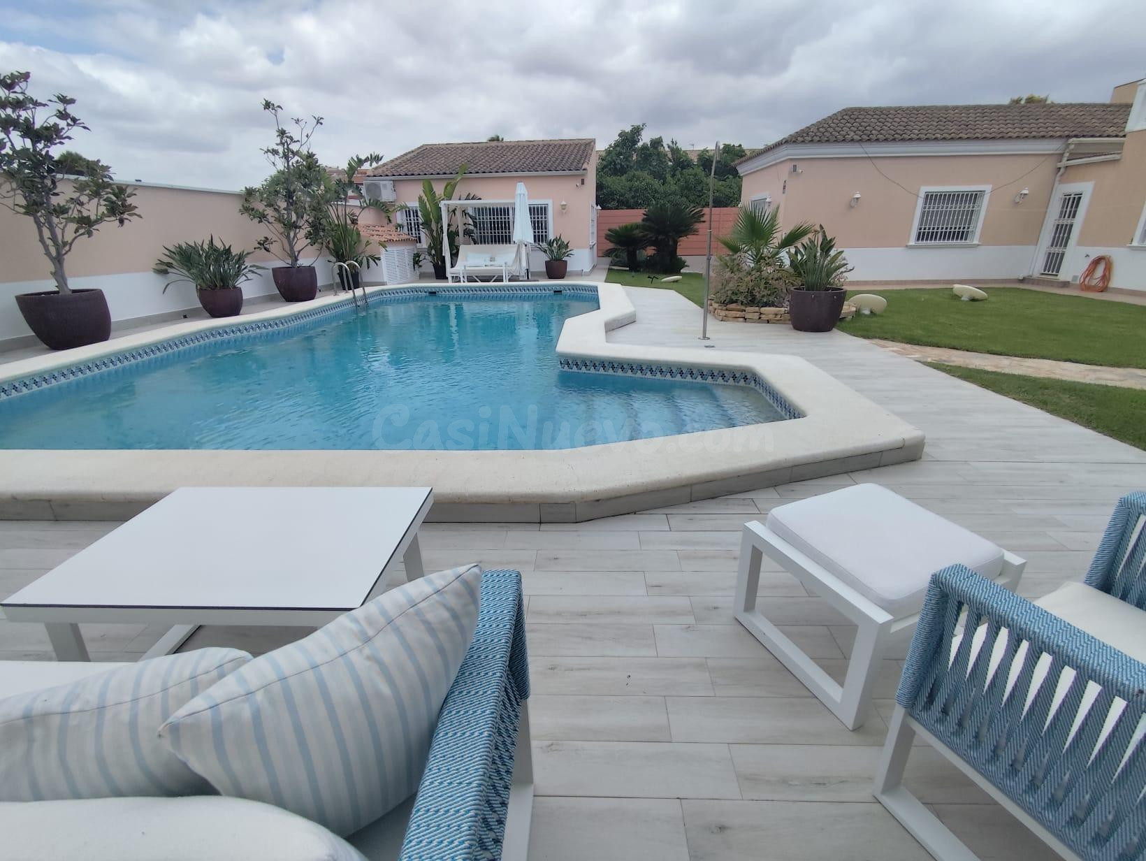 EXCLUSIVA VILLA DE LUJO - foto 4