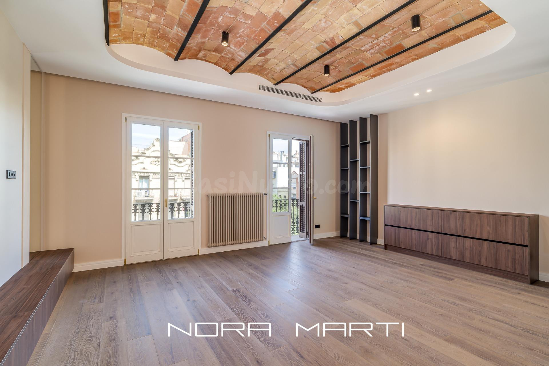 Exclusiva vivienda reformada de 166 m2 en finca regia del Ei - foto 3
