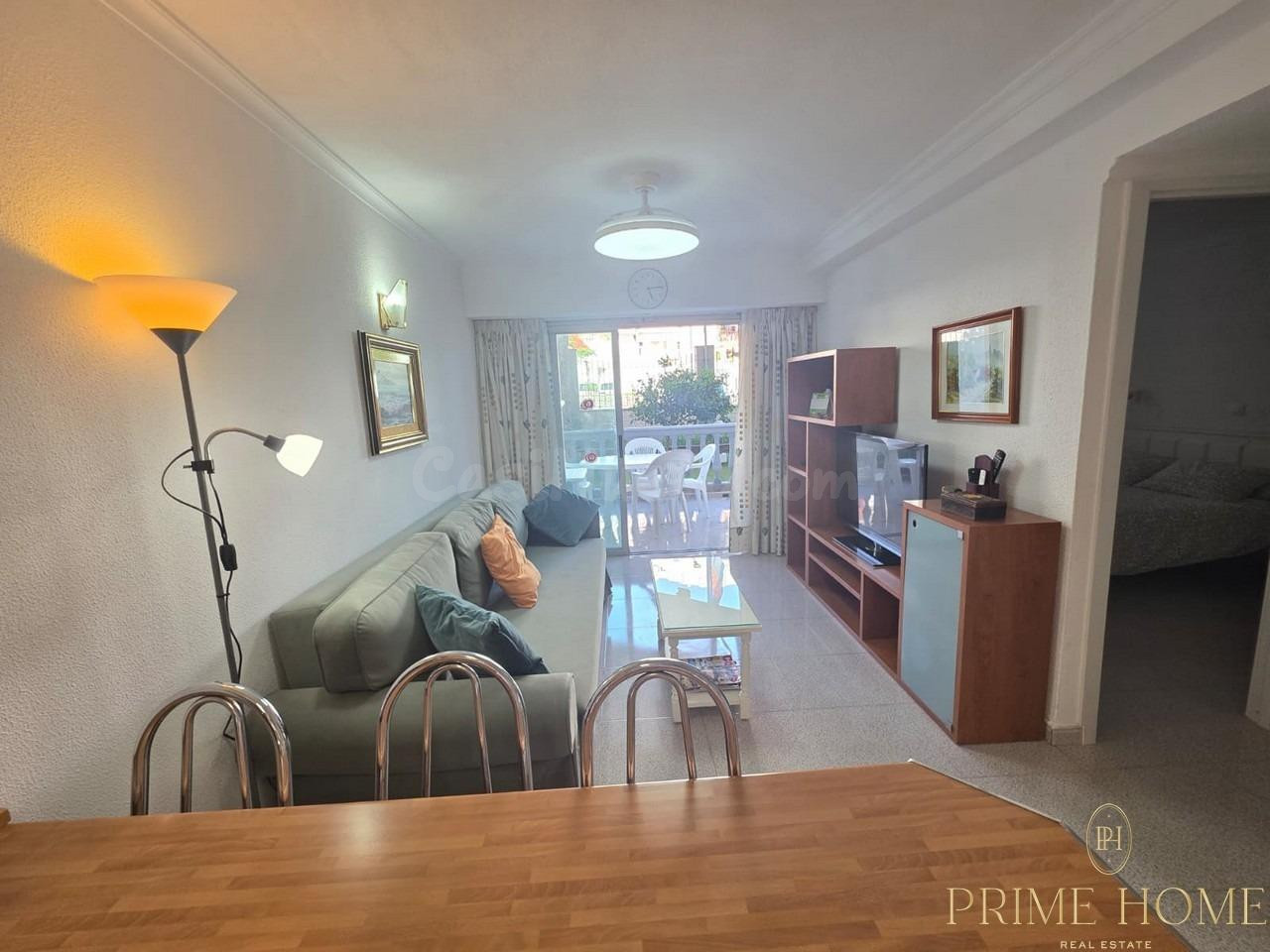 Apartamento en San Bartolomé de Tirajana (Playa del Inglés) - foto 4