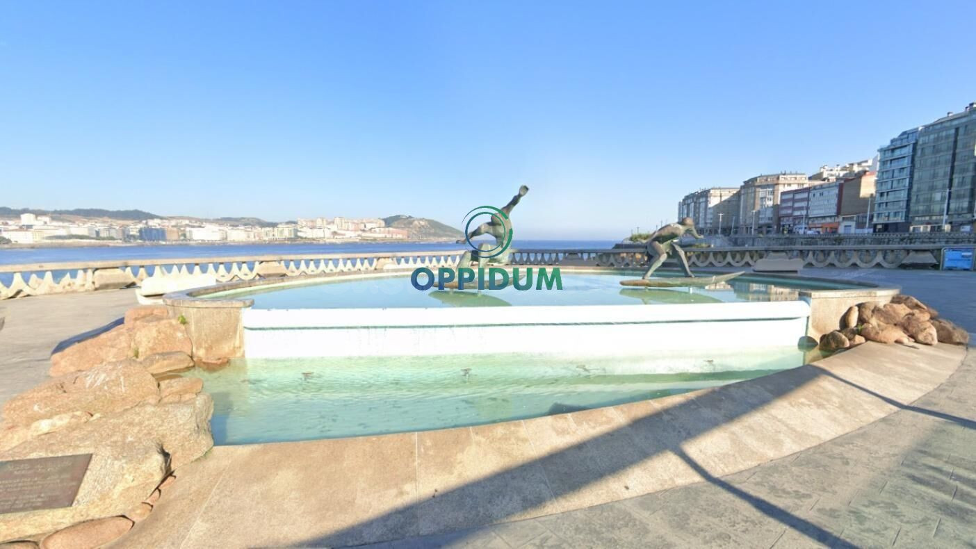 Venta Piso con vistas al mar en Zalaeta, A Coruña, 3 dormito