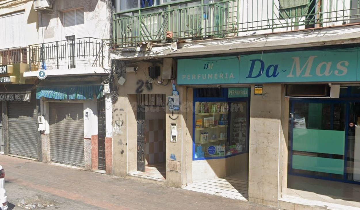 SE VENDE PISO OKUPADO en C/ Ingeniero La Cierva Nº 20 Sevill - foto 2