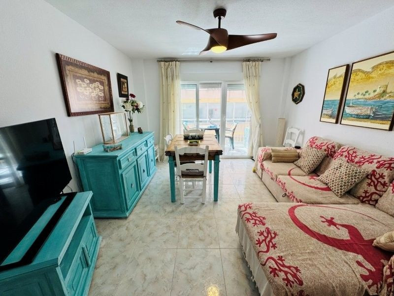 Apartamento Renovado en La Mata a Solo Pasos de la Playa - foto 2