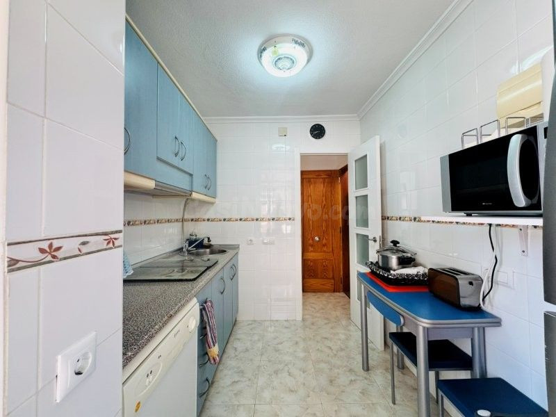 Apartamento Renovado en La Mata a Solo Pasos de la Playa - foto 5