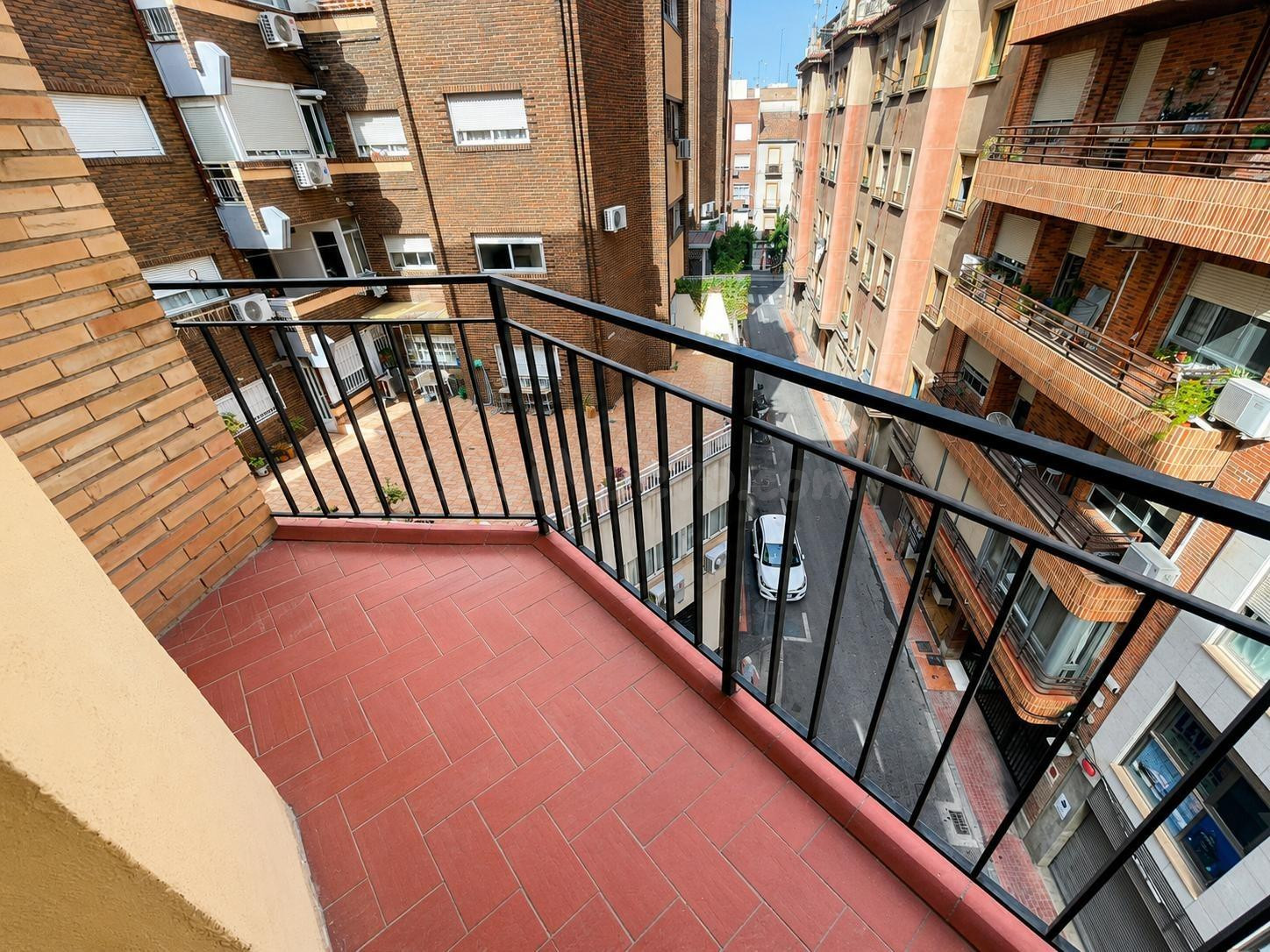 PISO EN EL CARMEN JUNTO A ALAMEDA DE CAPUCHINOS - foto 5