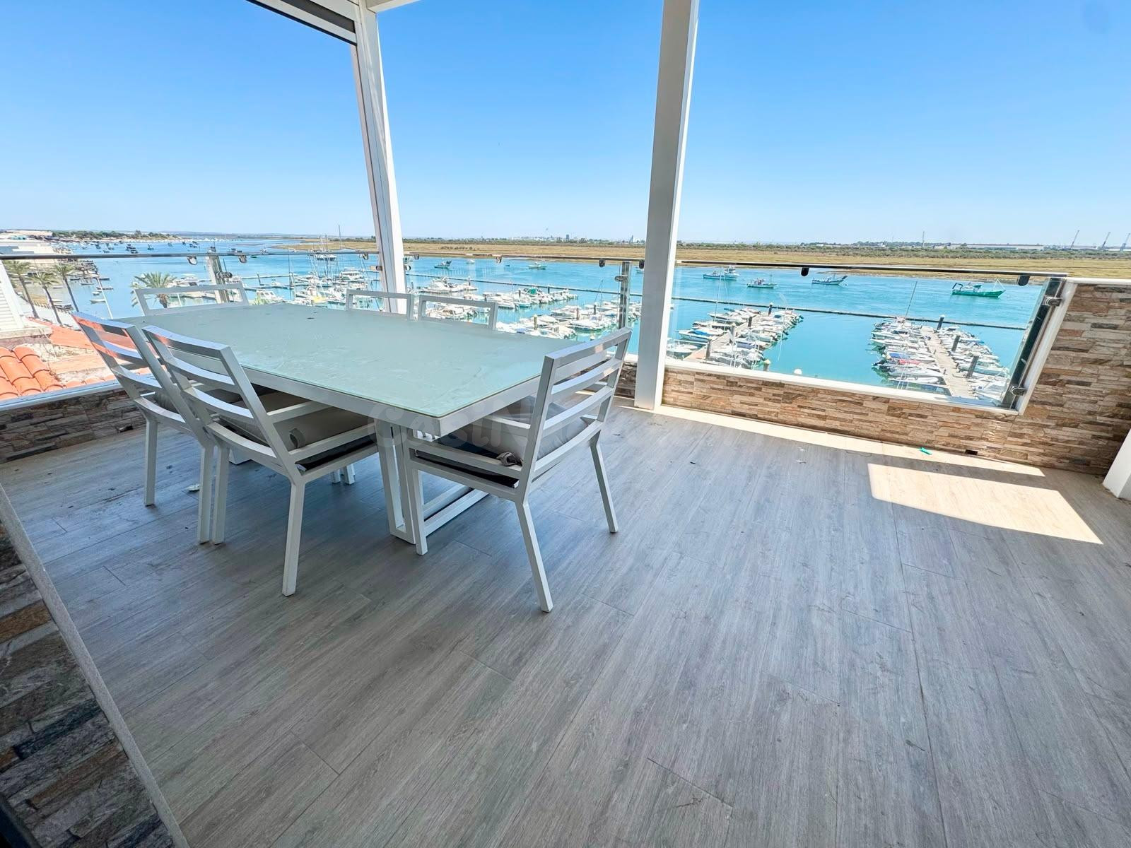 ÁTICO CON VISTAS A LA RÍA