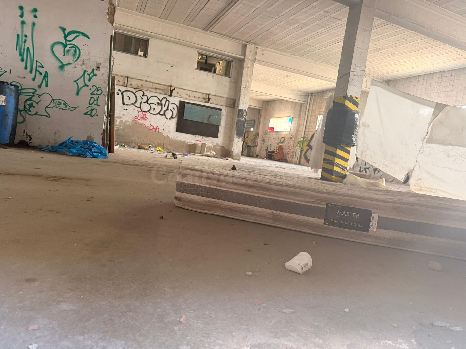 🏭 Gran nave industrial con rampa privada en Terrassa – Excel - foto 4