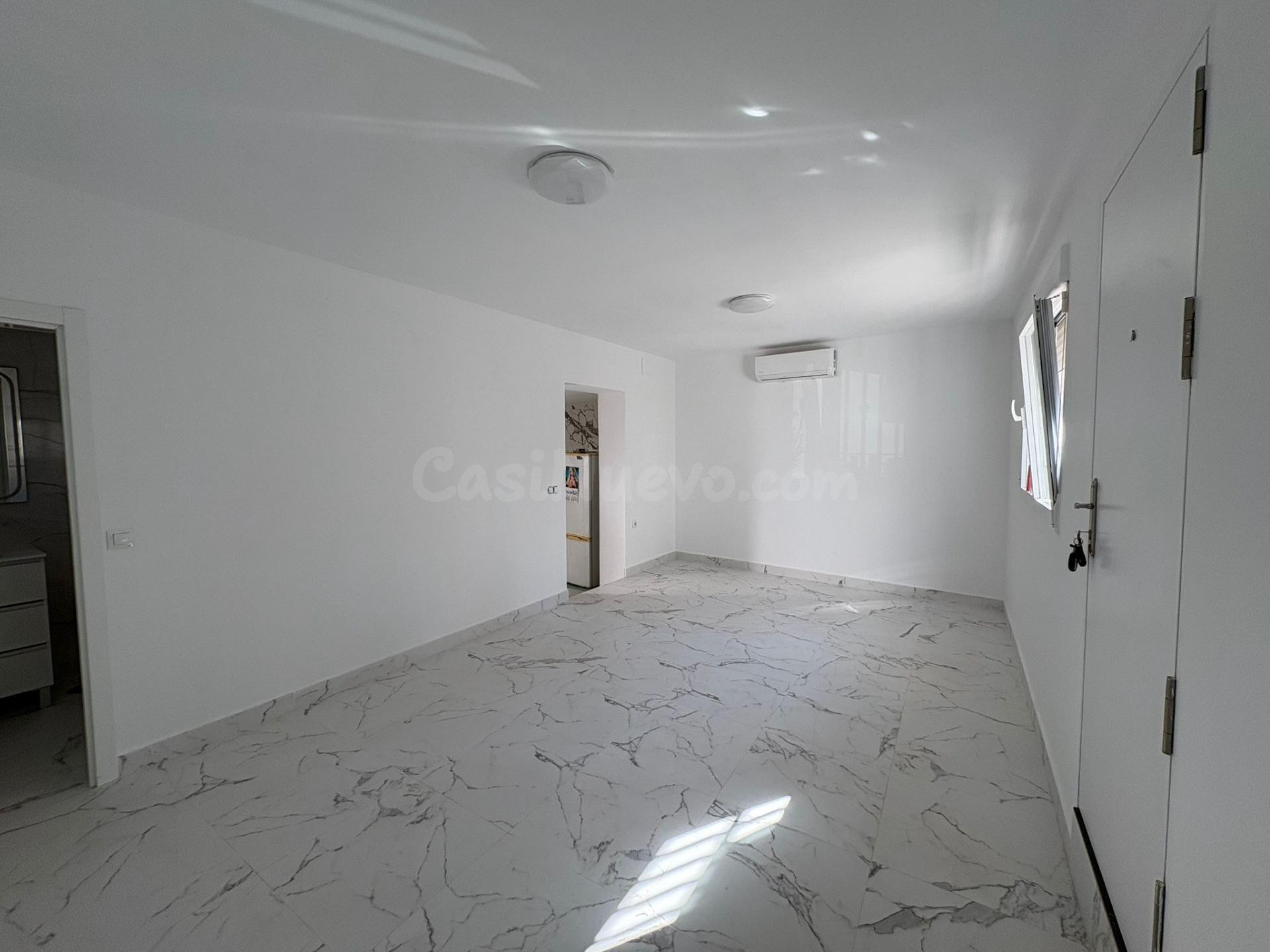 VENTA DE CASA EN LA ZUBIA - foto 2