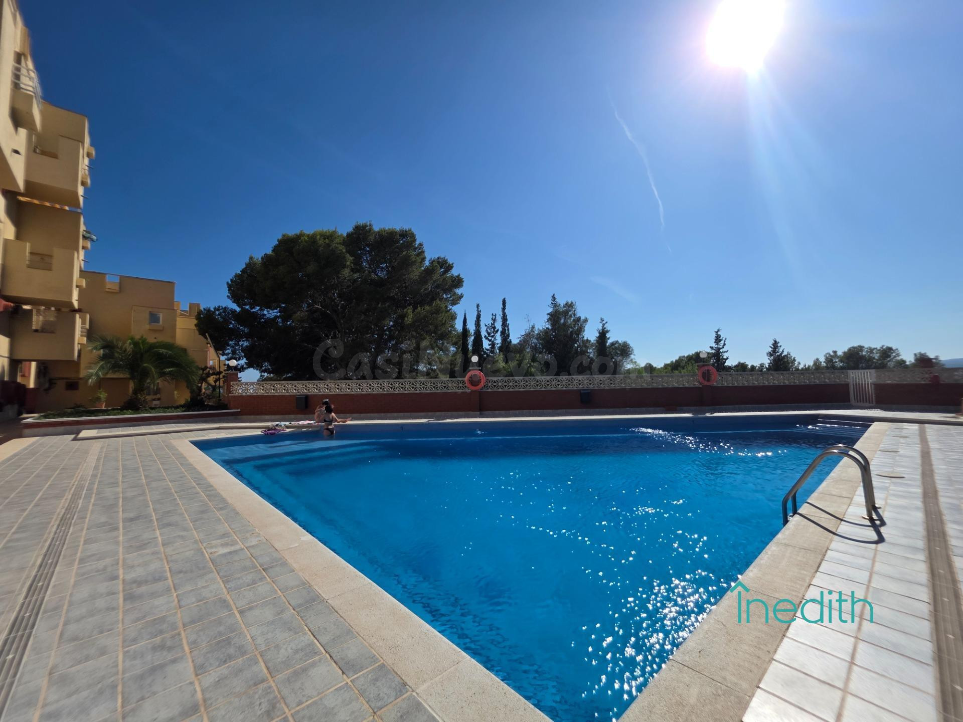 Bonito piso de una habitación en urbanizacón con Club privad - foto 4