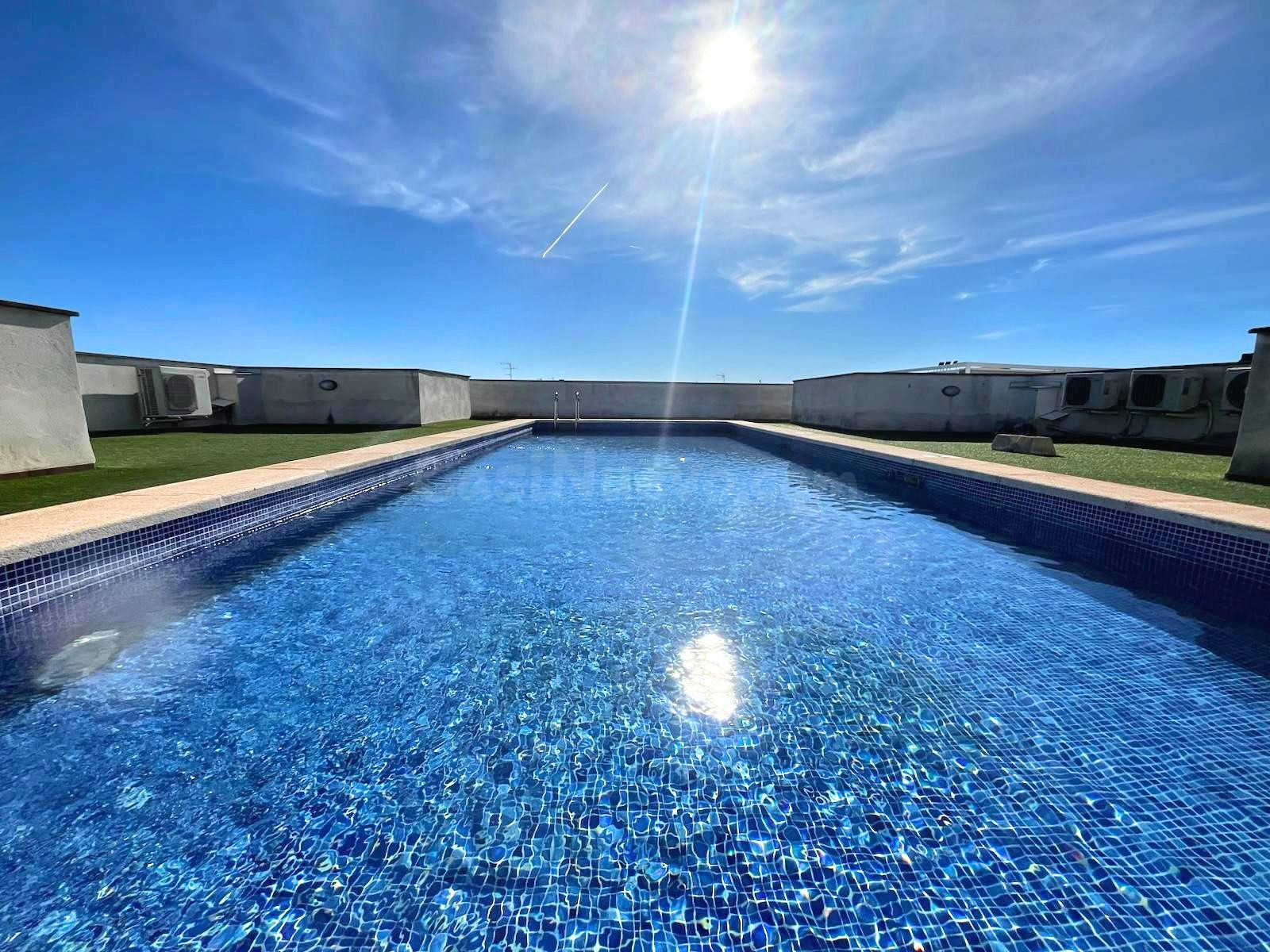 OPORTUNIDAD! EN VENTA APARTAMENTO CON GARAJE, PISCINA Y TRAS - foto 4