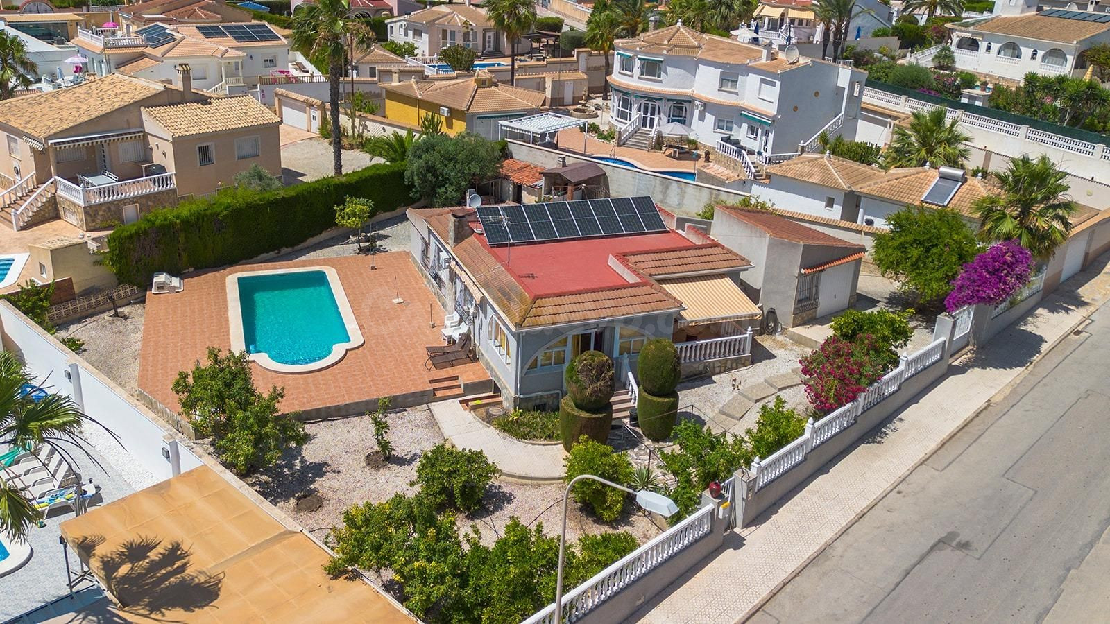 Chalet independiente con piscina privada en Ciudad Quesada,  - foto 2