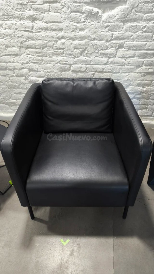 Juego 2 sillones negros, mesa auxiliar set podcast - foto 3