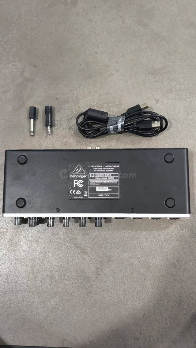 Behringer U-phoria UMC404HD Interfaz Audio - foto 3