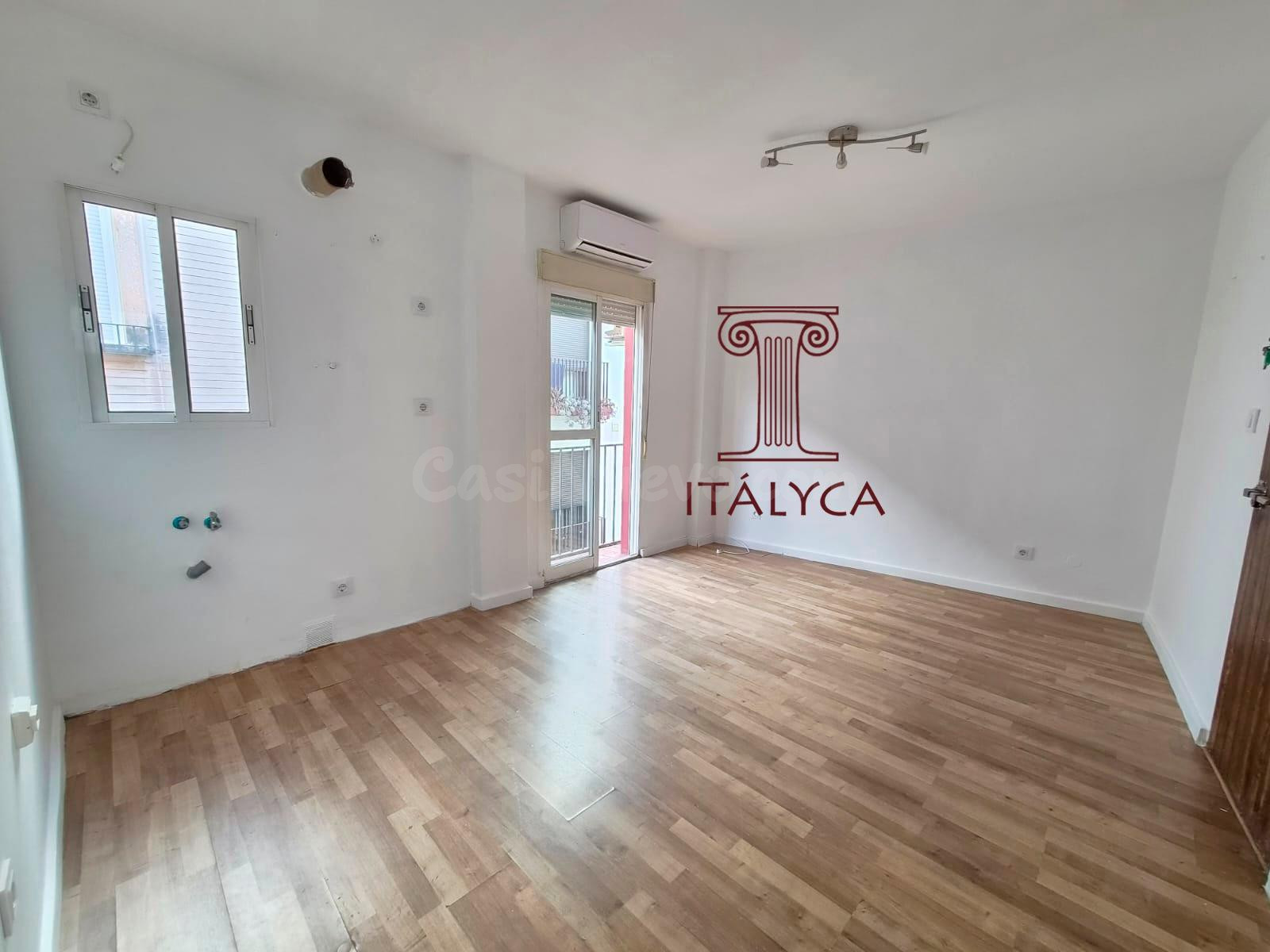 Apartamento exterior junto a calle Feria