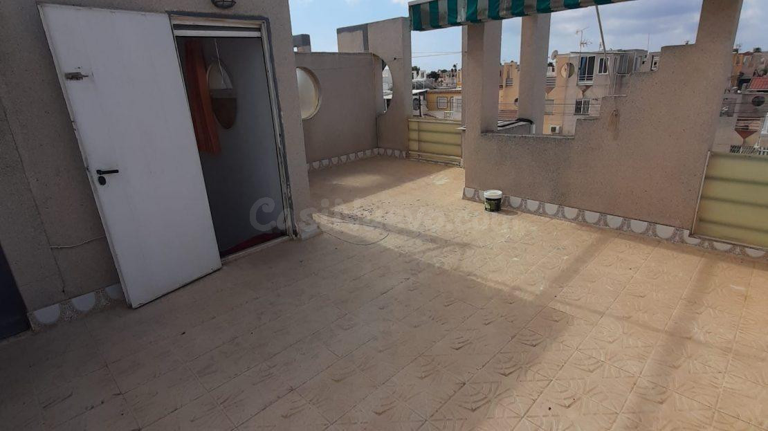¡Fantástico dúplex adosado con piscina privada, solárium y p - foto 3