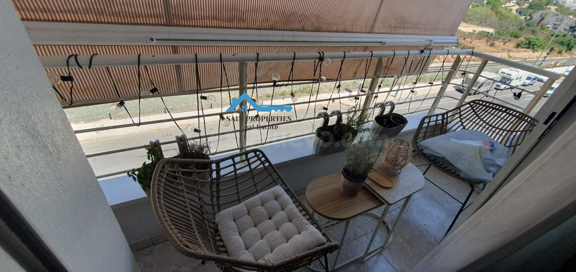 Exclusiva vivienda de 180 m2 en primera línea de playa frent - foto 4