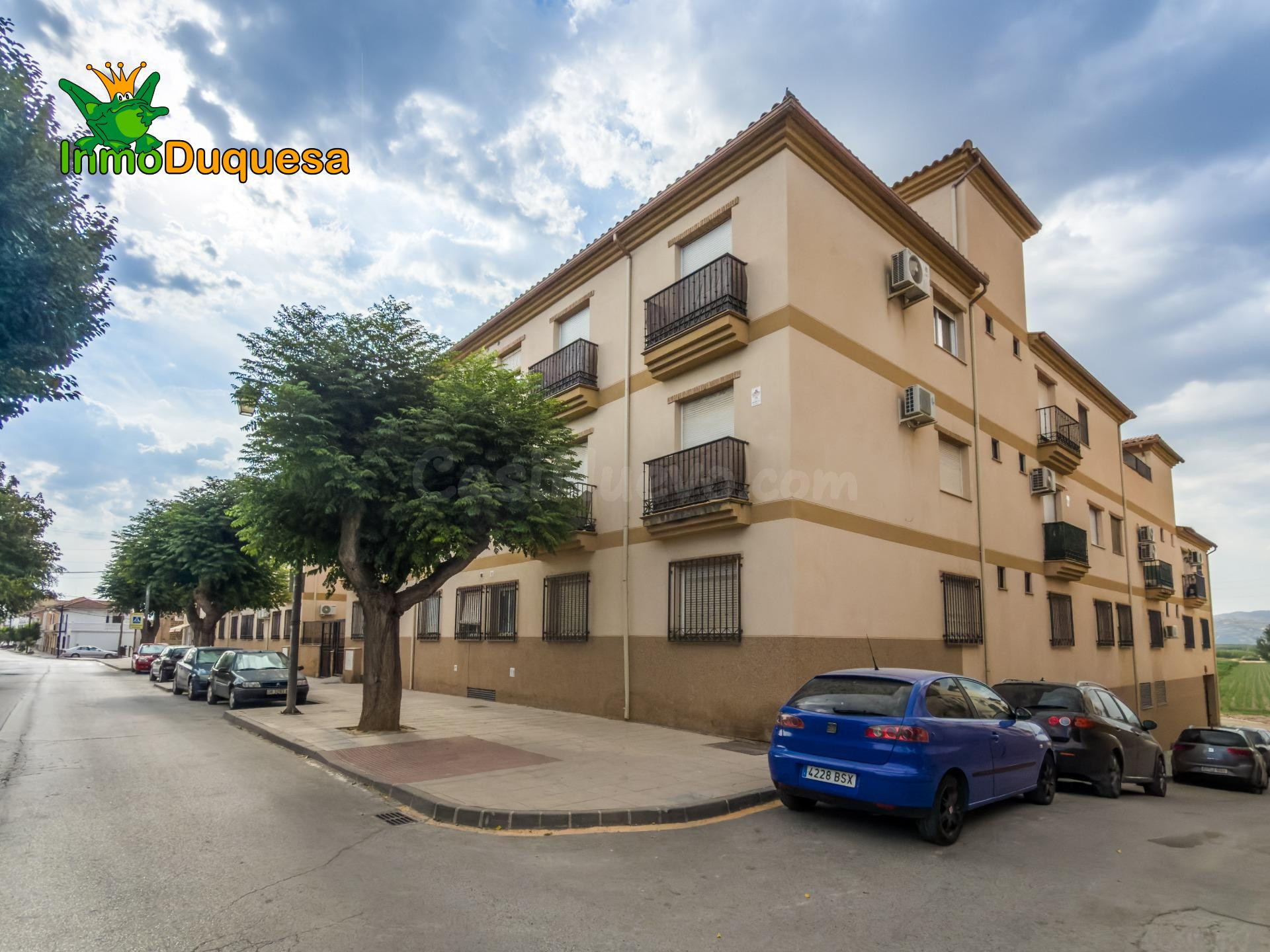 Piso de 2 dorm. en Cijuela (Con PATIO de 33 m2) + PK + TR.