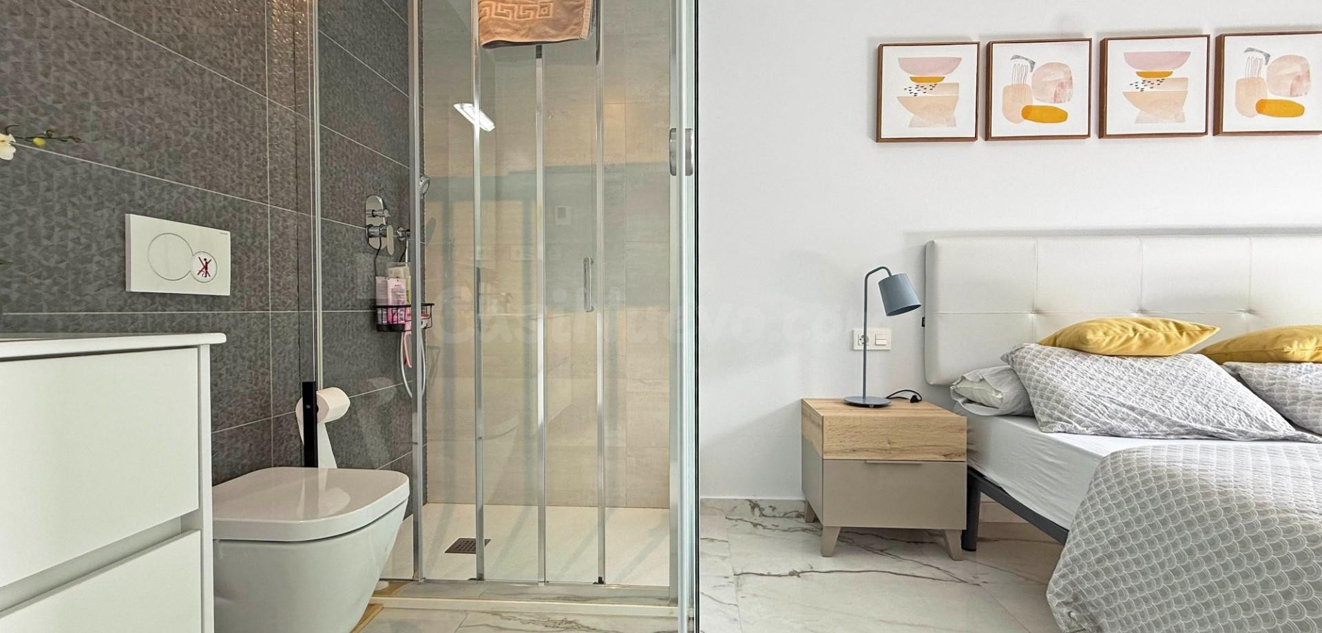 Apartamento seminuevo de 2 dormitorios con piscina, garaje y - foto 4