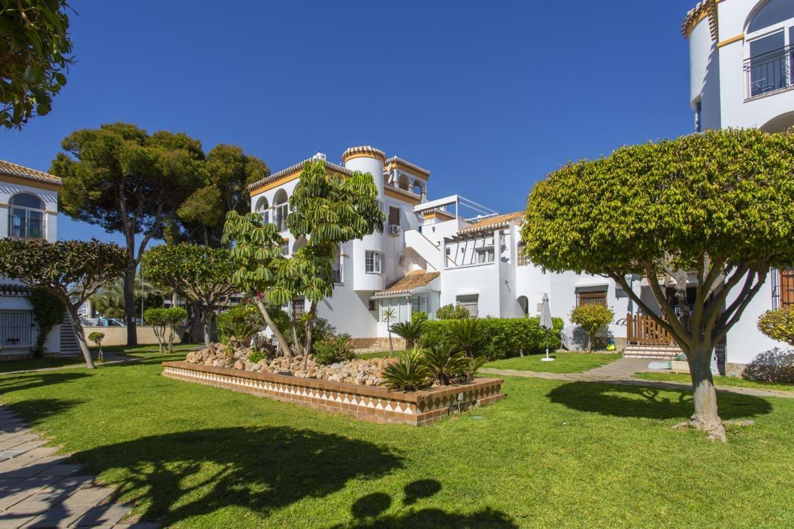Dúplex exclusivo totalmente renovado con vistas al mar – Pla - foto 5