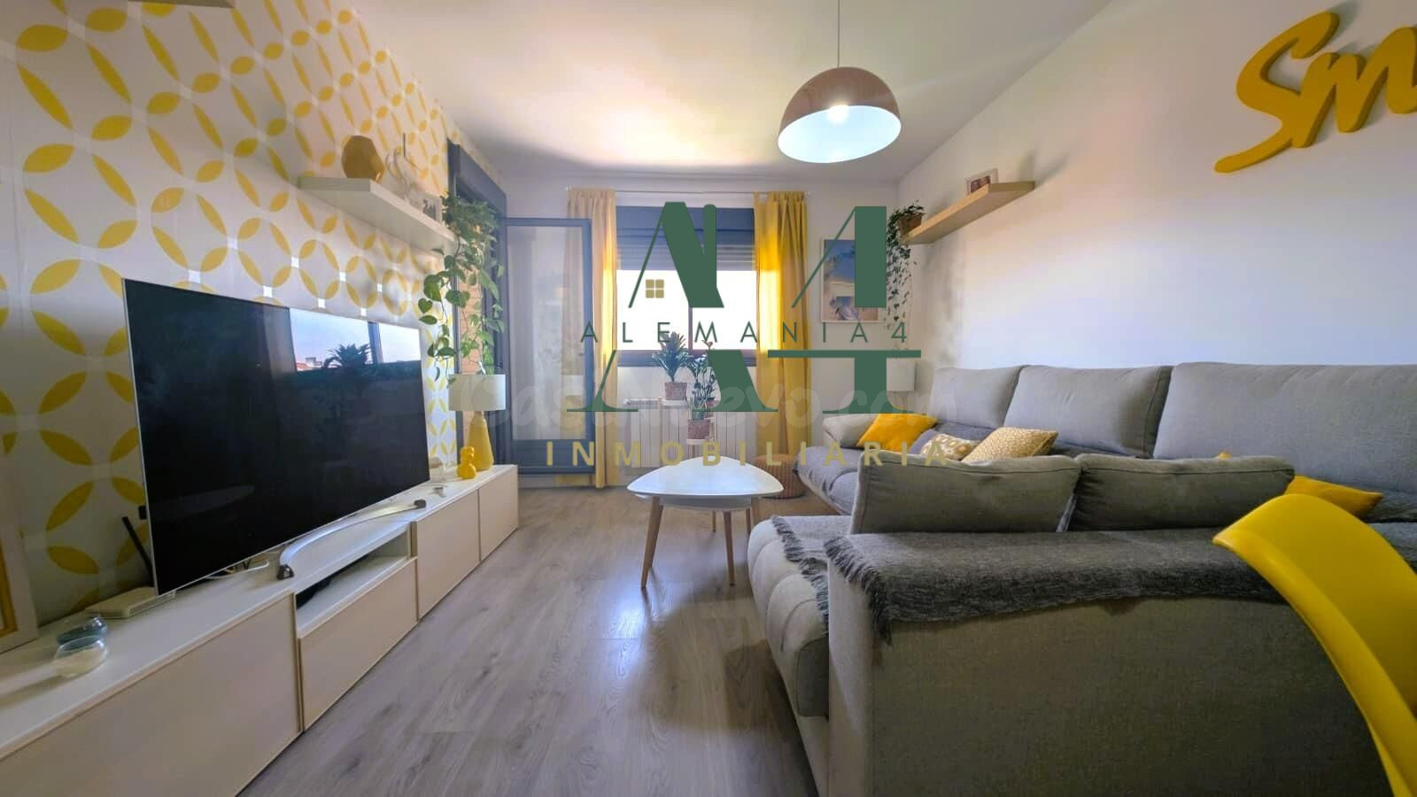 Exclusivo Piso en Nuevo Cáceres con Piscina y Vistas Especta - foto 2
