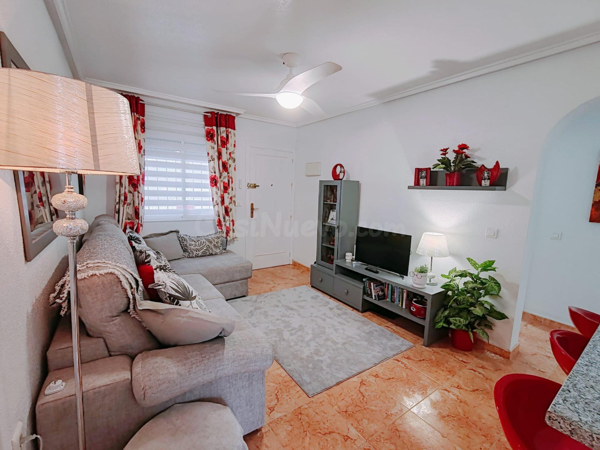 En venta Bungalow Planta Alta con solarium , Piscina comunit - foto 5
