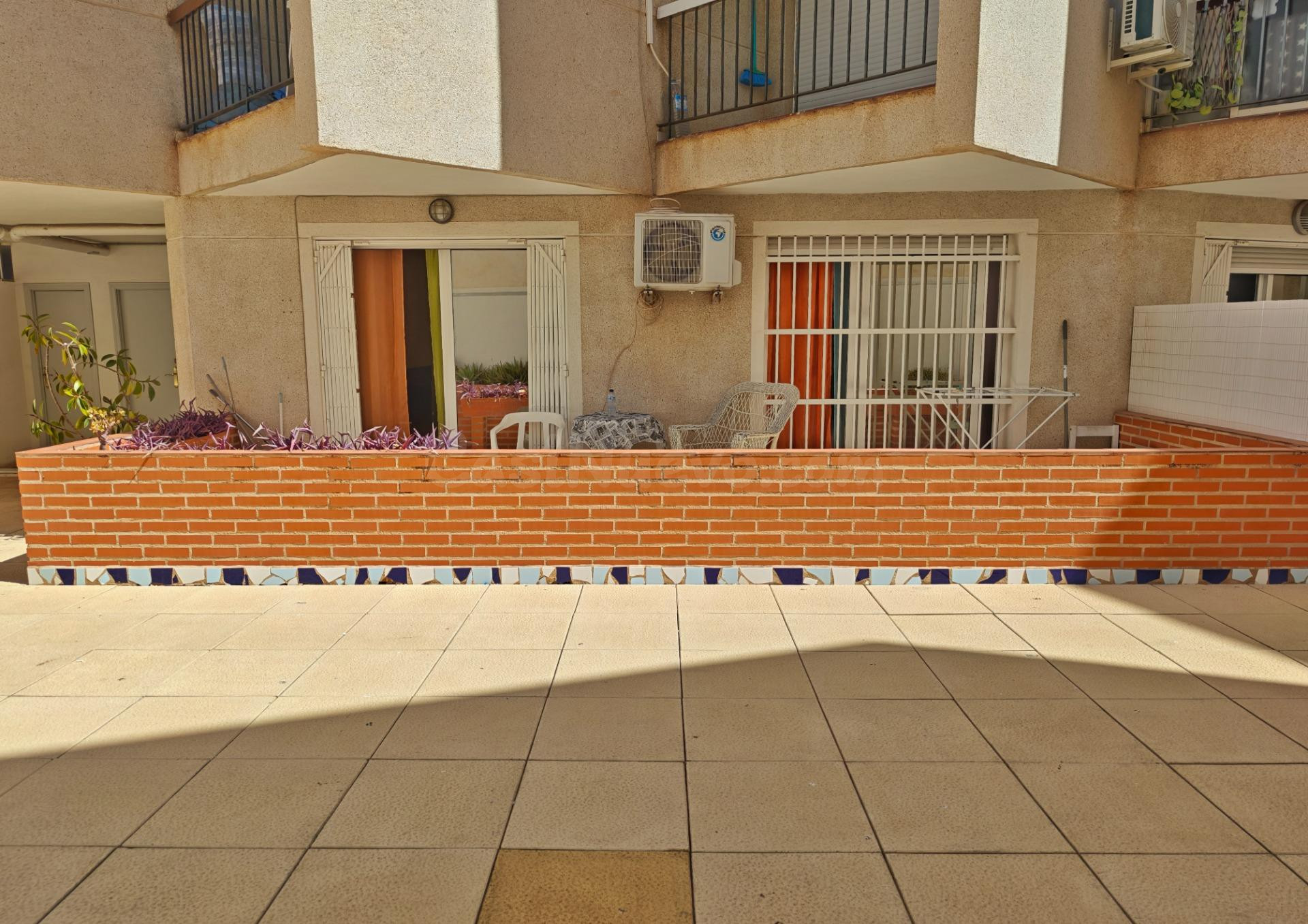 APARTAMENTO CON PISCINA COMUNITARIA AV. HABANERAS a solo 400 - foto 4