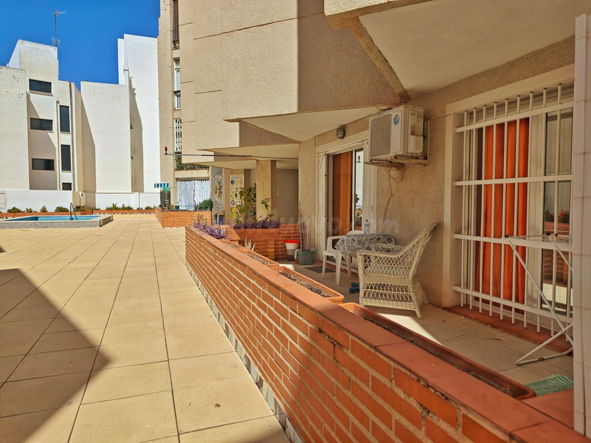 APARTAMENTO CON PISCINA COMUNITARIA AV. HABANERAS a solo 400 - foto 5
