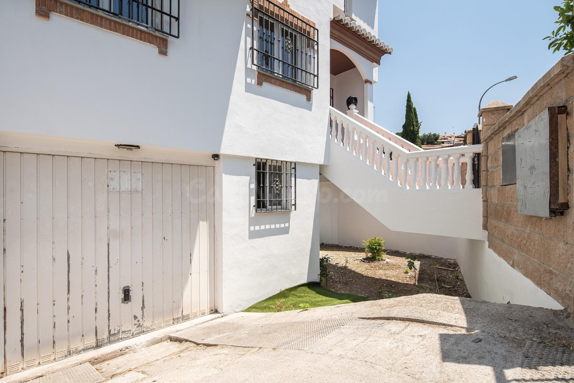 Casa pareada en venta Av Doña Juana, Huétor Vega - foto 2