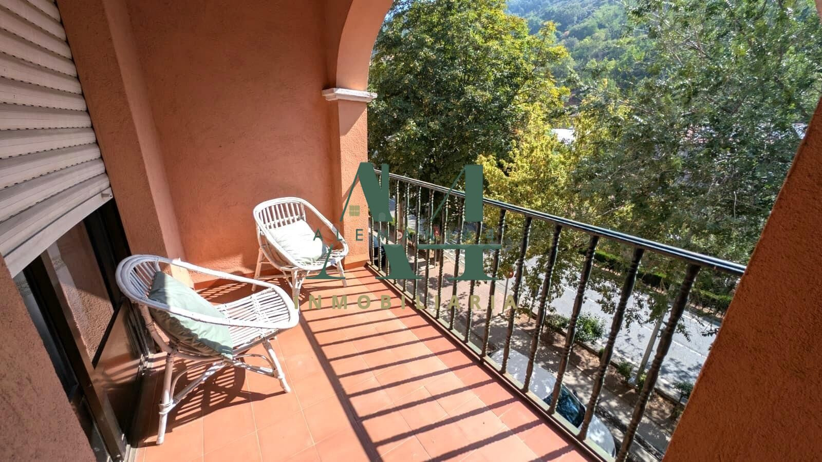 Piso precioso junto al Balneario de Baños de Montemayor