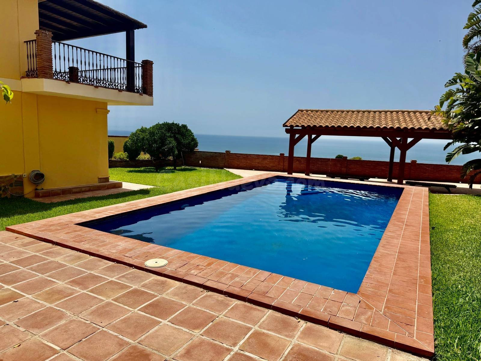 Villa de 5 dormitorios con vistas al mar en Benalmádena, Cos - foto 2