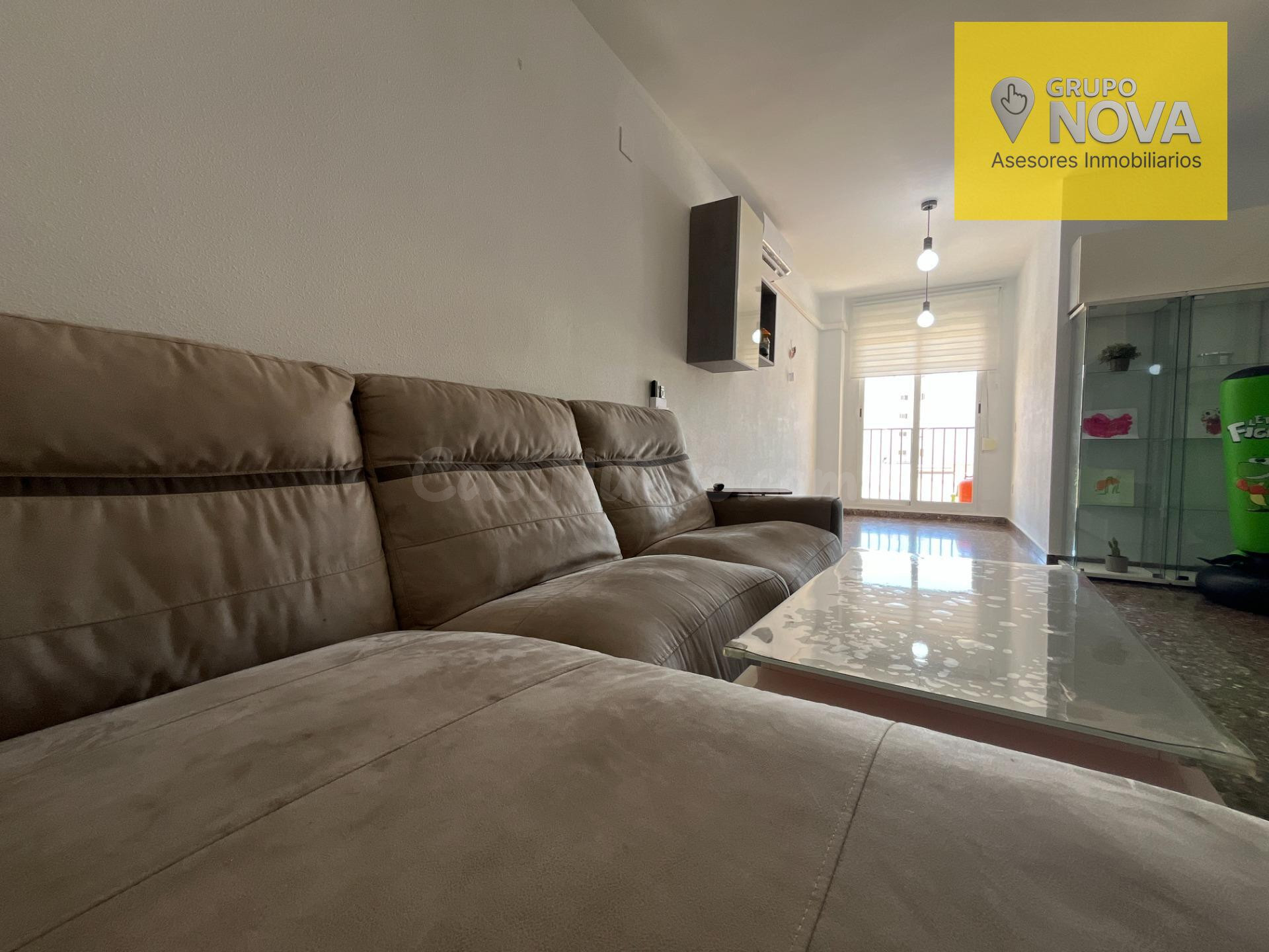 Gran Piso de 112 m2 con Piscina, 3 Hab. y 2 Baños en Excelen - foto 2