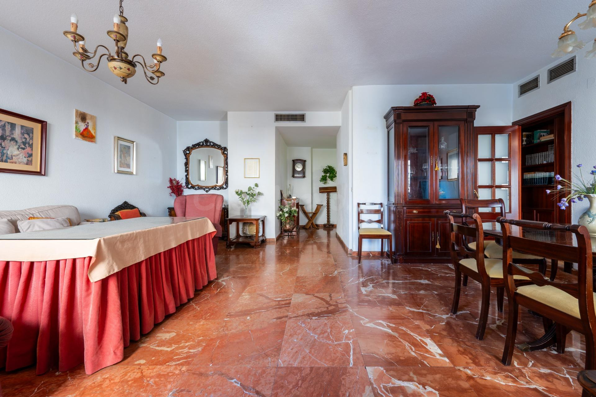 Piso en VIRGEN DE LUJÁN de 175m2 con GARAJE y TRASTERO - foto 2