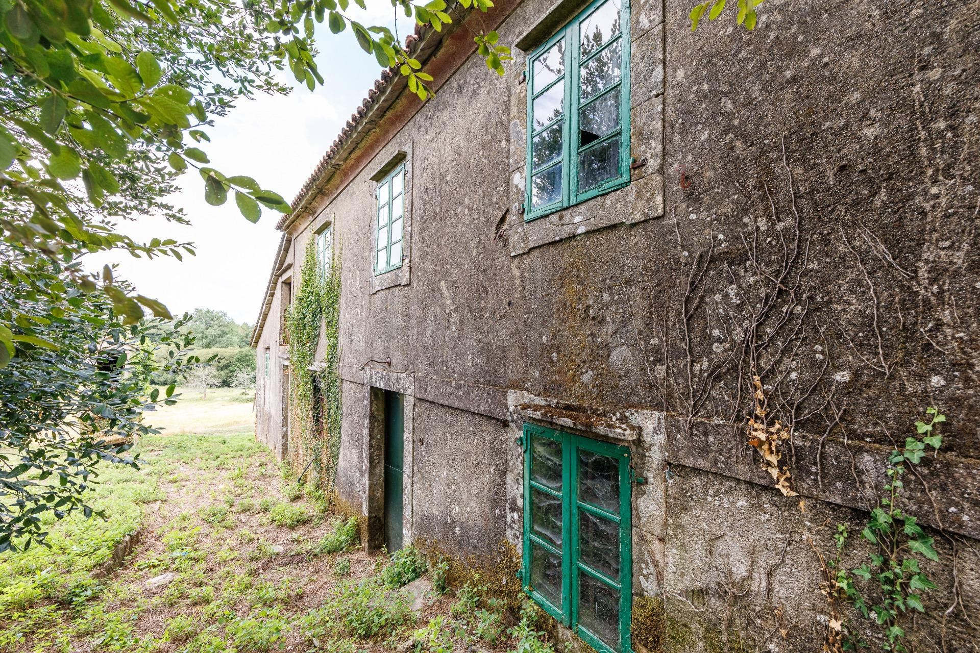 Finca histórica gallega con un potencial infinito cerca de F - foto 4