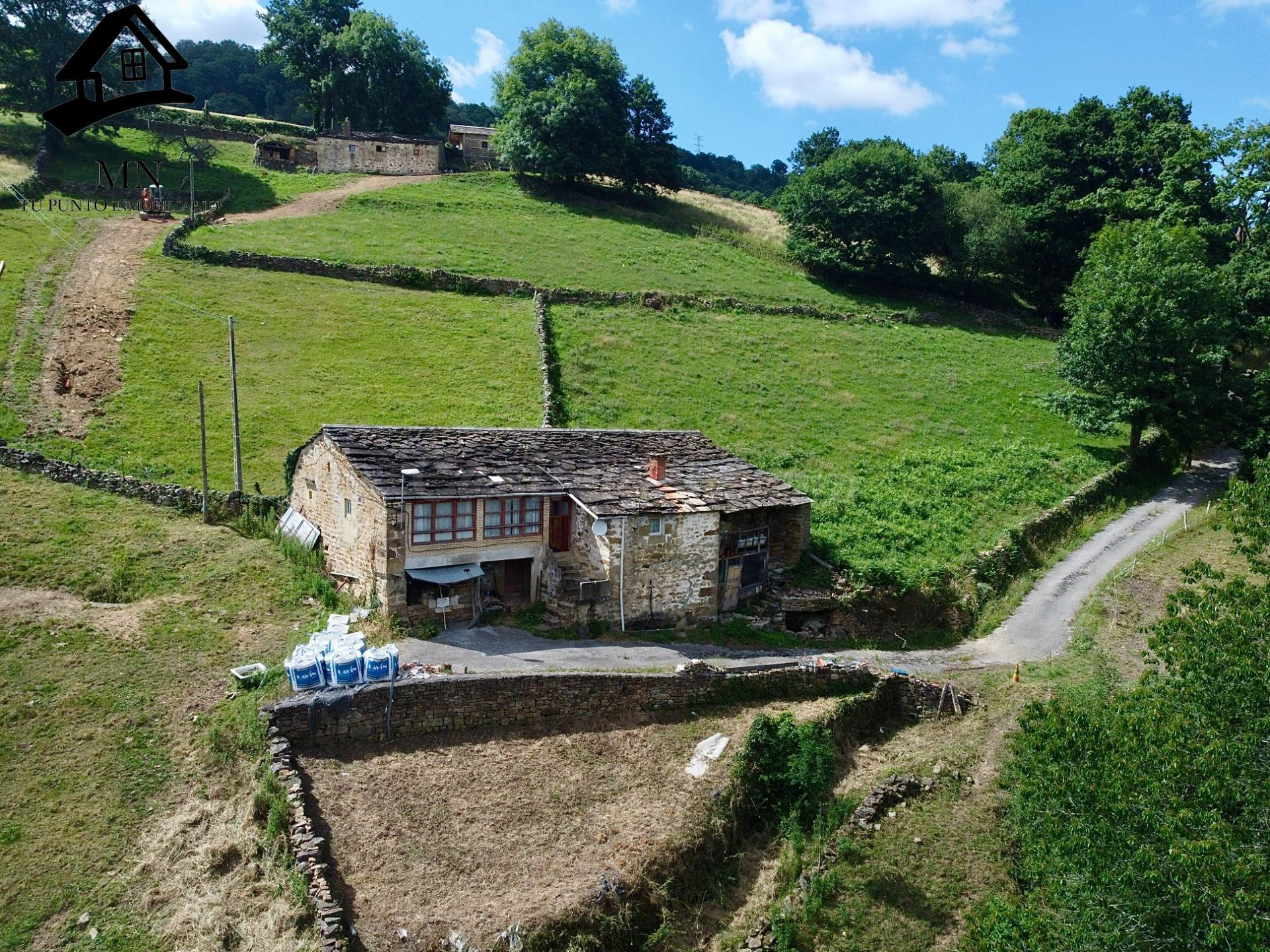 Espectacular finca pasiega en San Pedro del Romeral: 2 Cabañ - foto 2