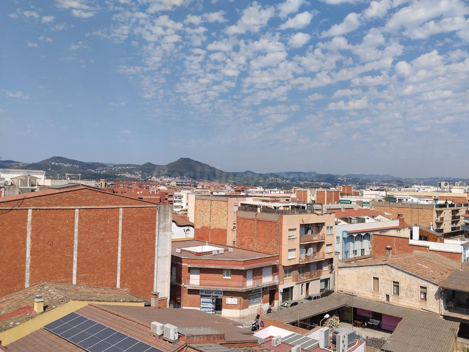 Ático con terraza a la venta en Sant Joan Despí con terraza  - foto 2