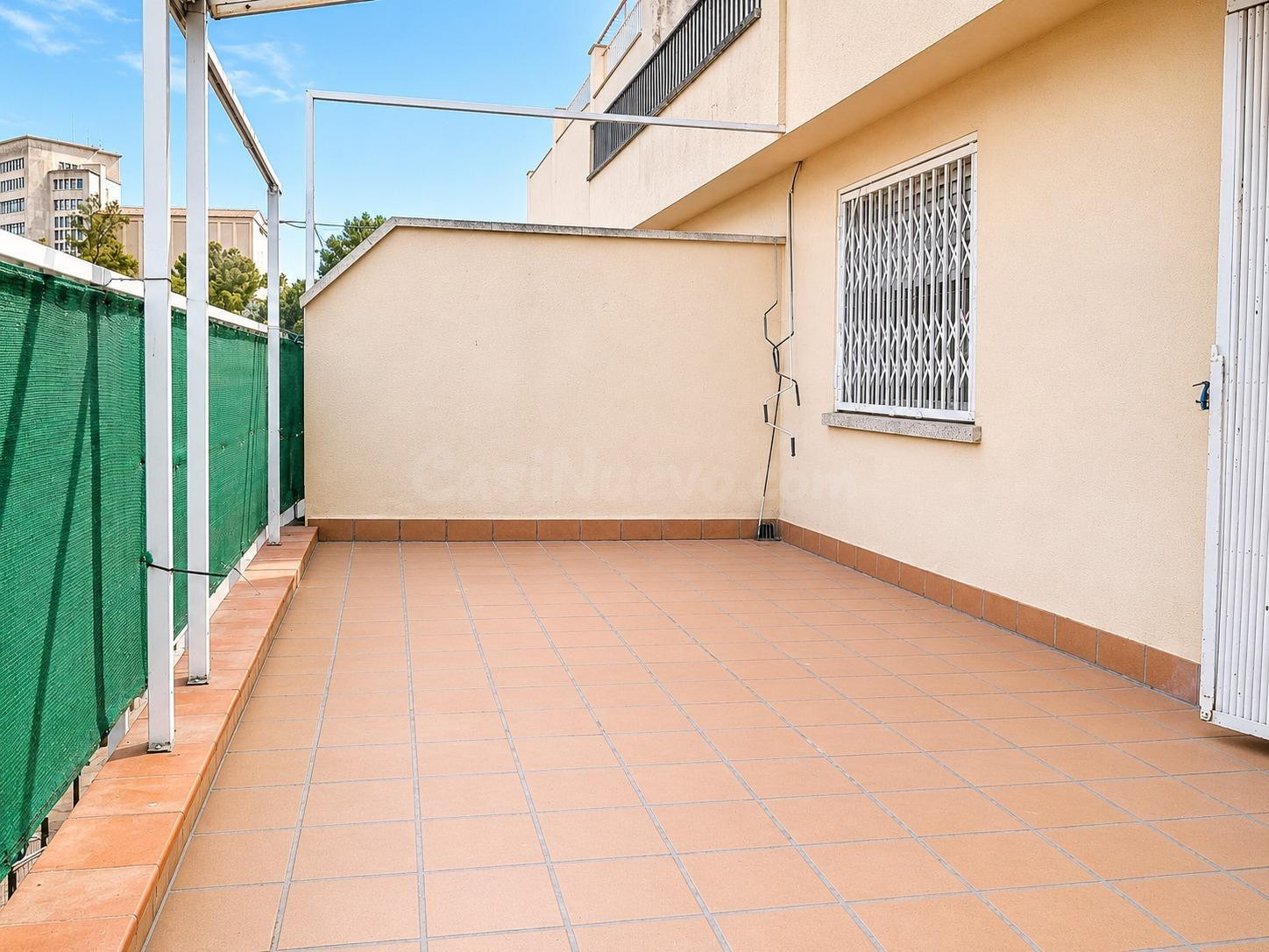 Ático con terraza a la venta en Sant Joan Despí con terraza  - foto 3
