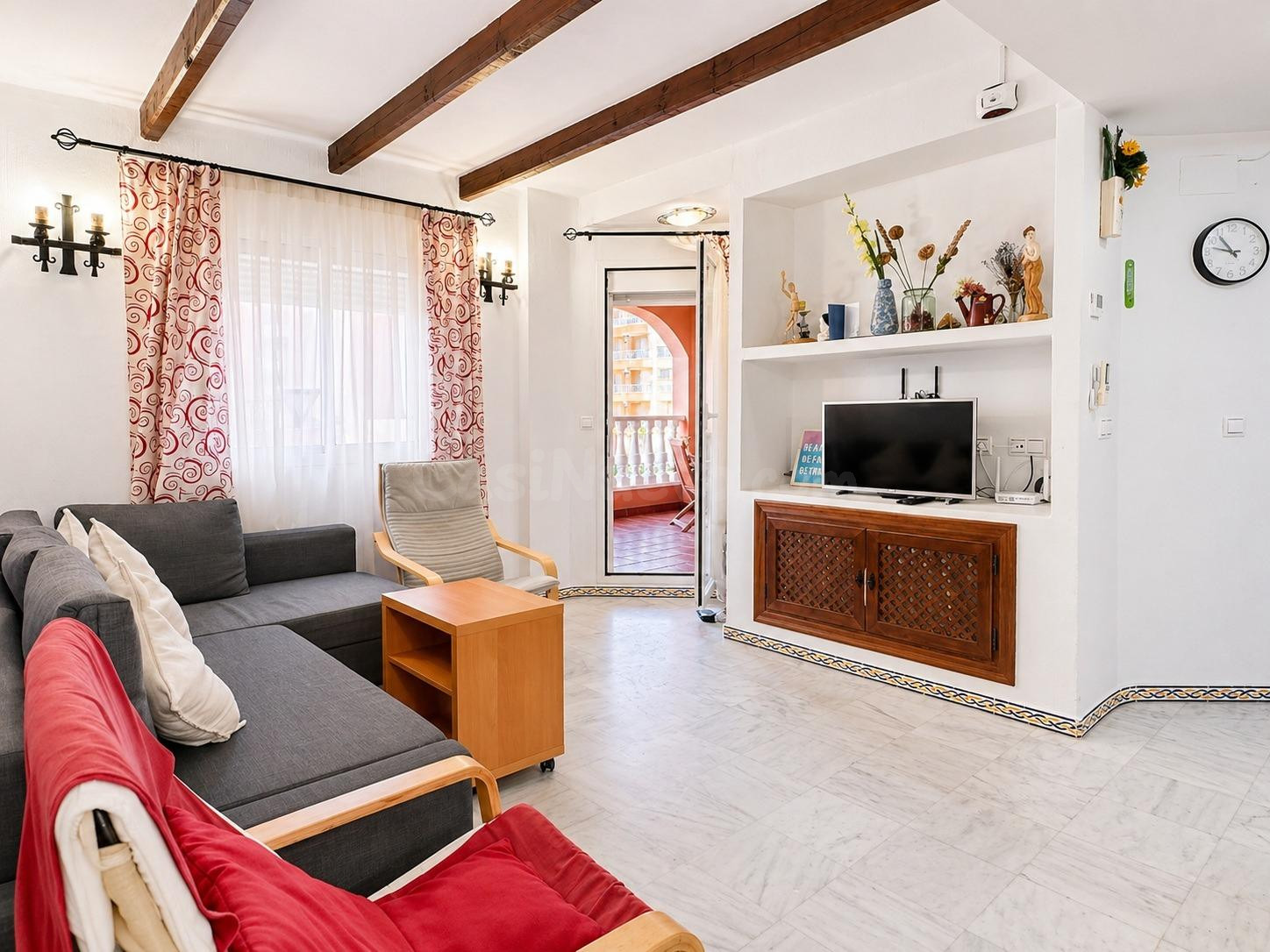 Apartamento exclusivo en Atalaya II a 100m de la playa de Los Locos - foto 2